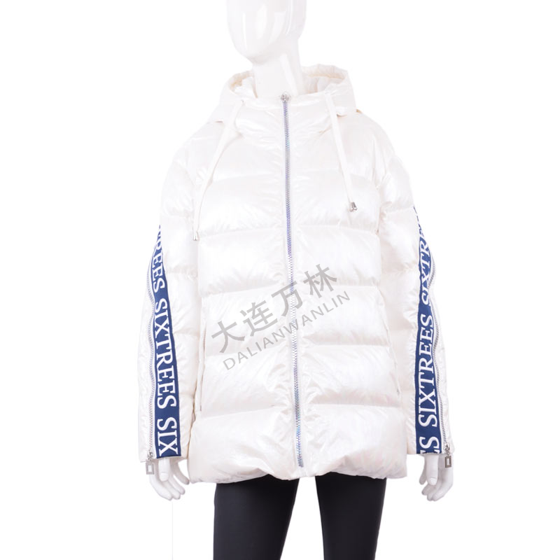 炫彩加厚羽絨服