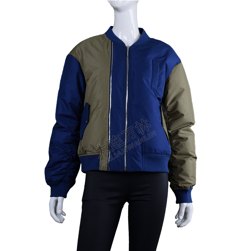 女士拼接短款棒球棉服